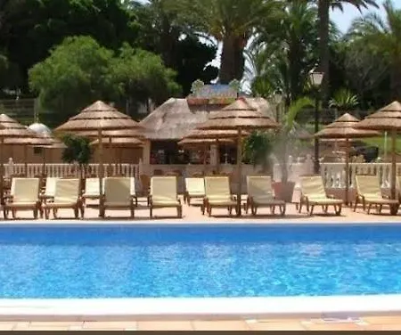 House Monkey Beach Las Americas * 플라야데라스아메리카스