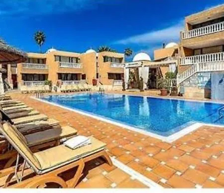 House Monkey Beach Las Americas * 플라야데라스아메리카스